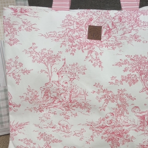 Vintage Style Medium Totes $32 Each - Picture 3 of 6